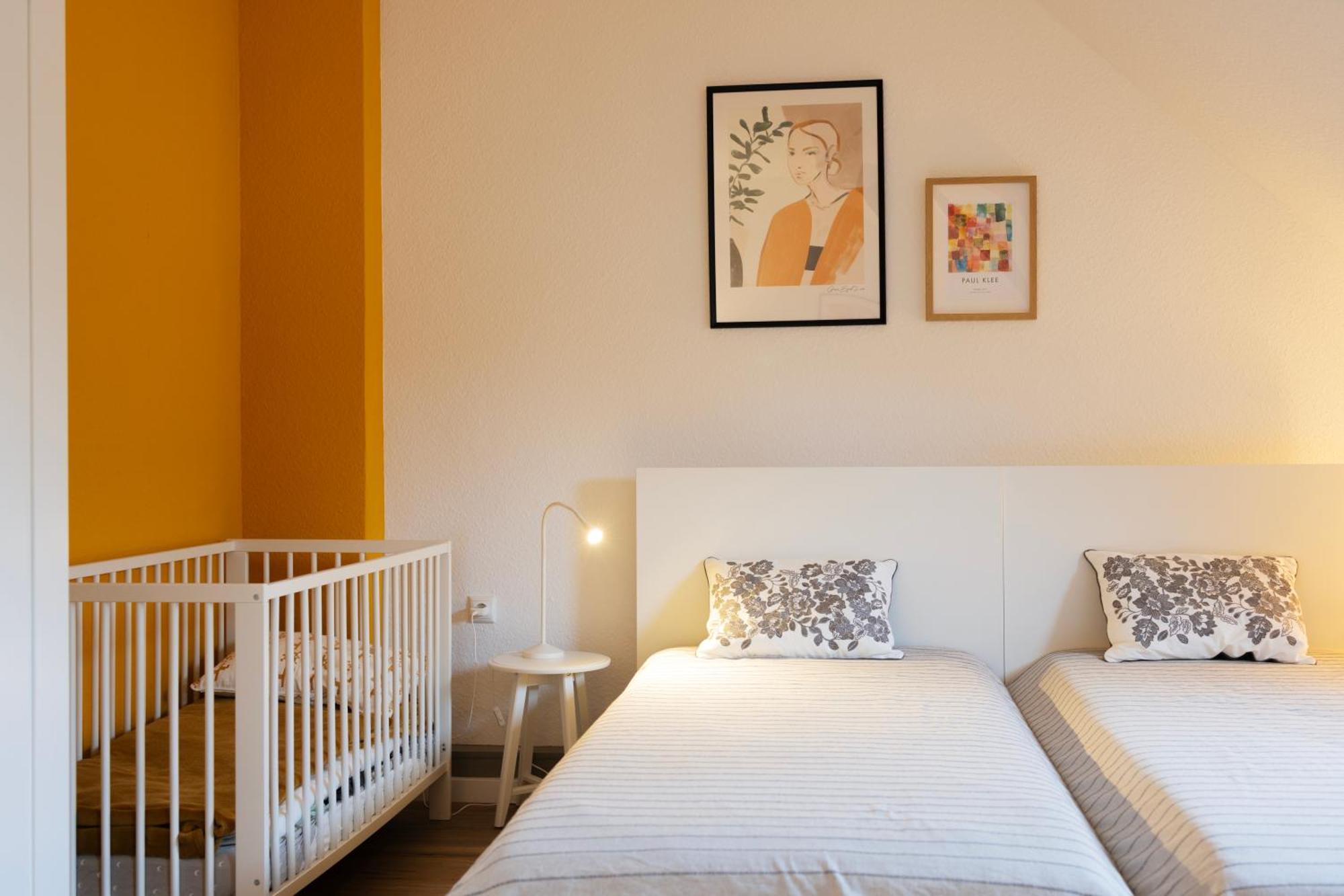 Big Flat With Fresh Renovation, Free Parking, Sonyps, Netflix Daire Duisburg Dış mekan fotoğraf