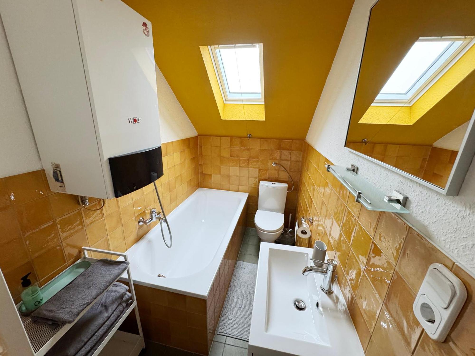 Big Flat With Fresh Renovation, Free Parking, Sonyps, Netflix Daire Duisburg Dış mekan fotoğraf