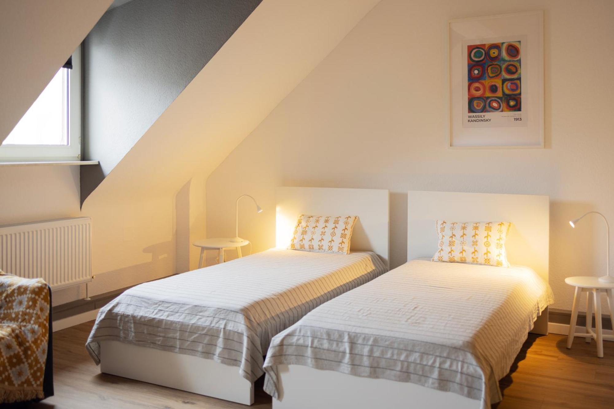 Big Flat With Fresh Renovation, Free Parking, Sonyps, Netflix Daire Duisburg Dış mekan fotoğraf